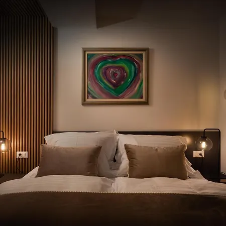 V Luxury * Spalato