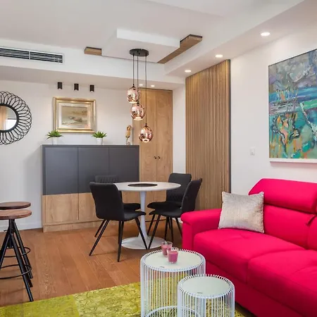 V Luxury Apartment Split