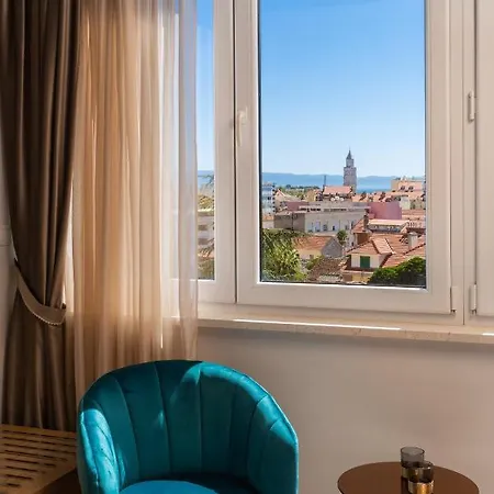 V Luxury * Spalato