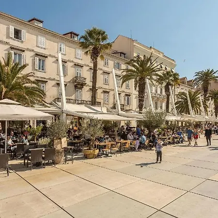 V Luxury Apartman Split