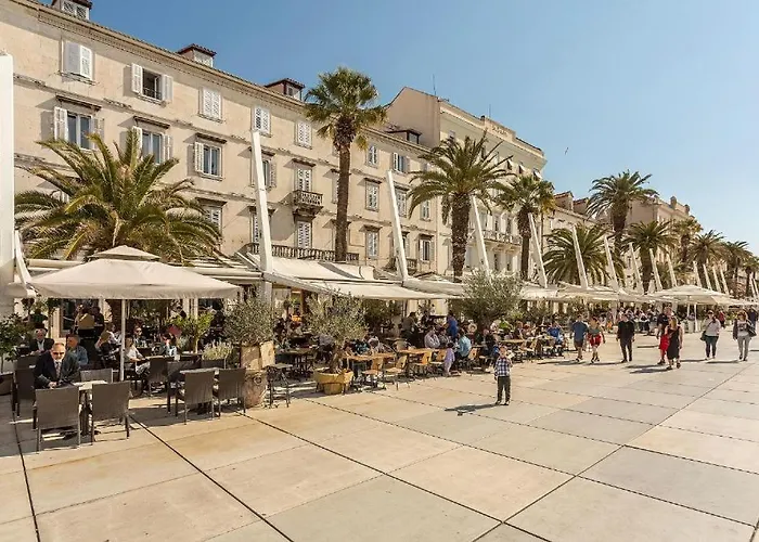 V Luxury Appartement Split